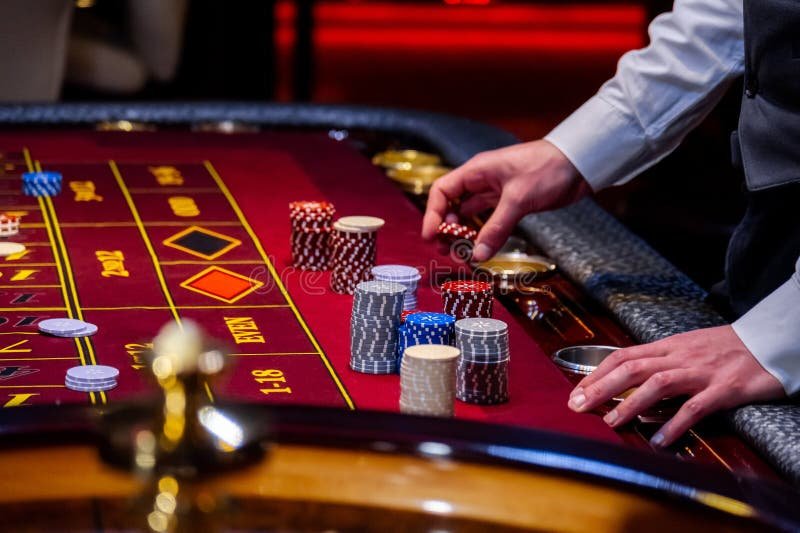 vkyat77 slot games တွင် PG Soft Mahjong Ways နှင့် Fortune Tiger ဂိမ်းများကို Myanmar ကစားသမားများ mobile ဖြင့် ကစားနေသည်
